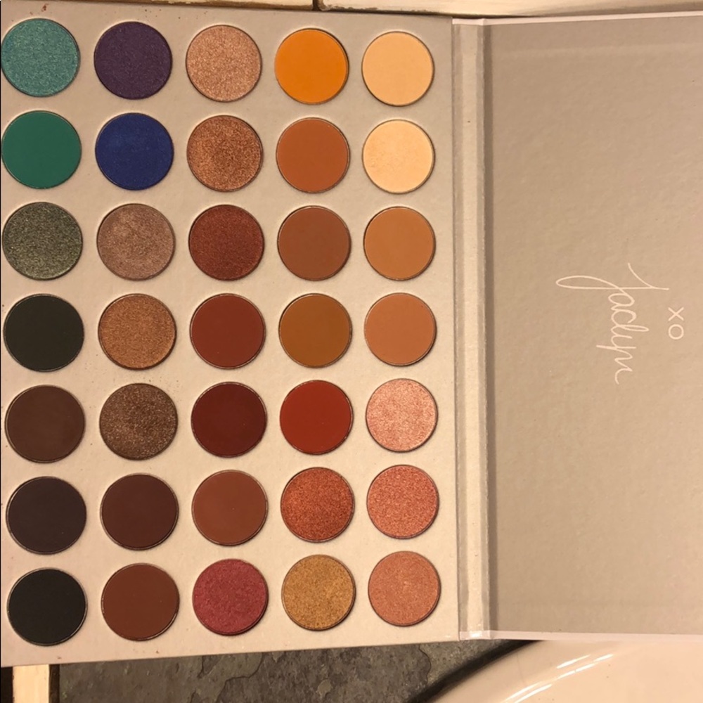 Jaclyn hill